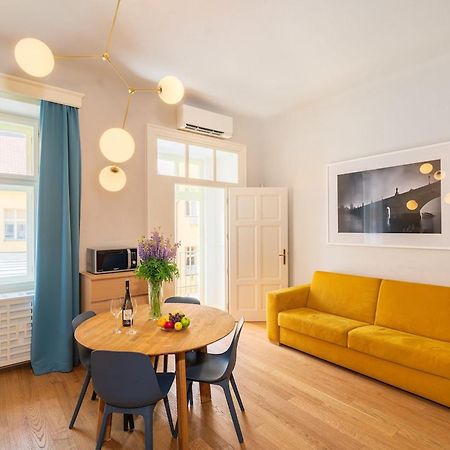 Quiet City Center Apartment In Hip & Foodie Area Praha Bagian luar foto