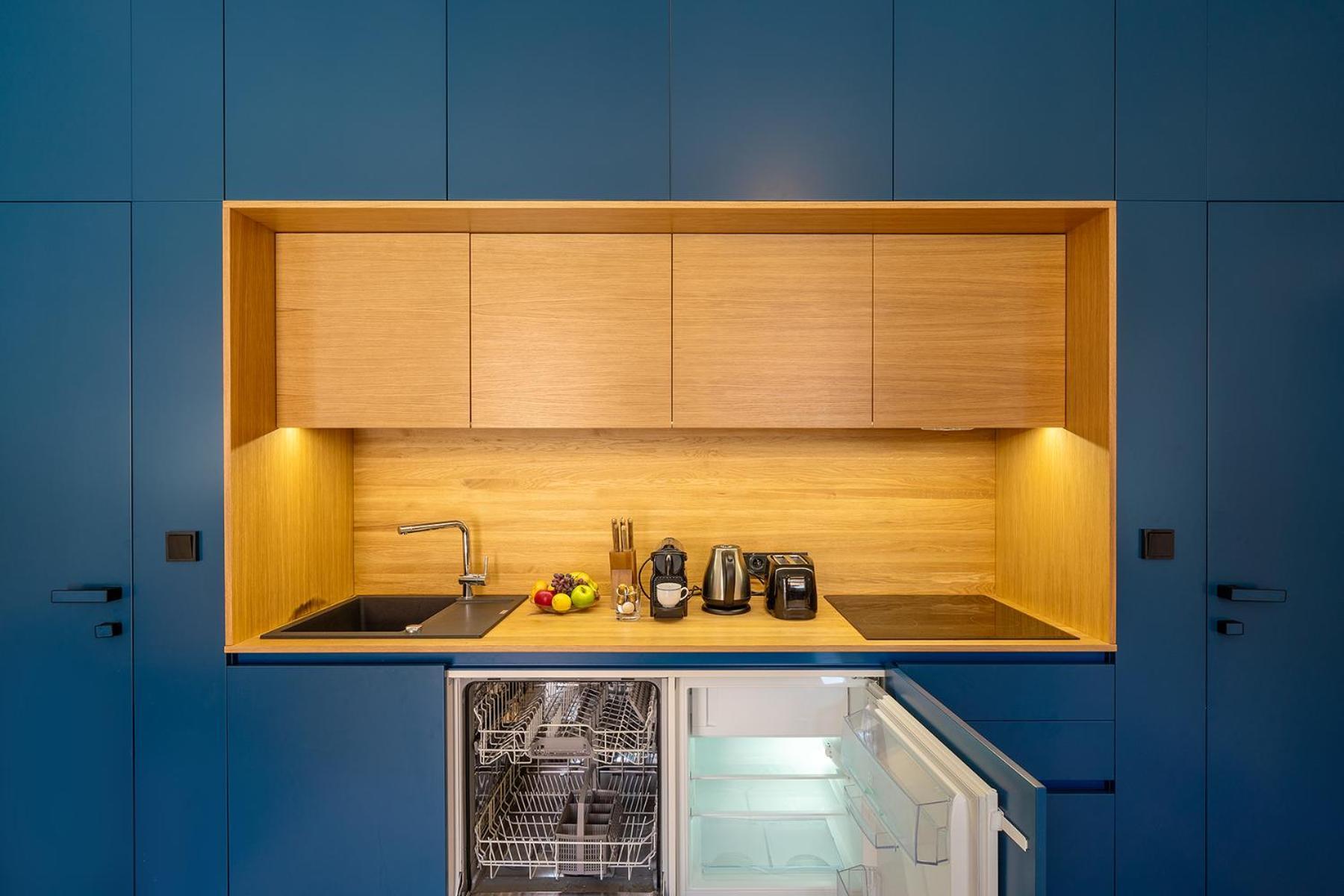 Quiet City Center Apartment In Hip & Foodie Area Praha Bagian luar foto
