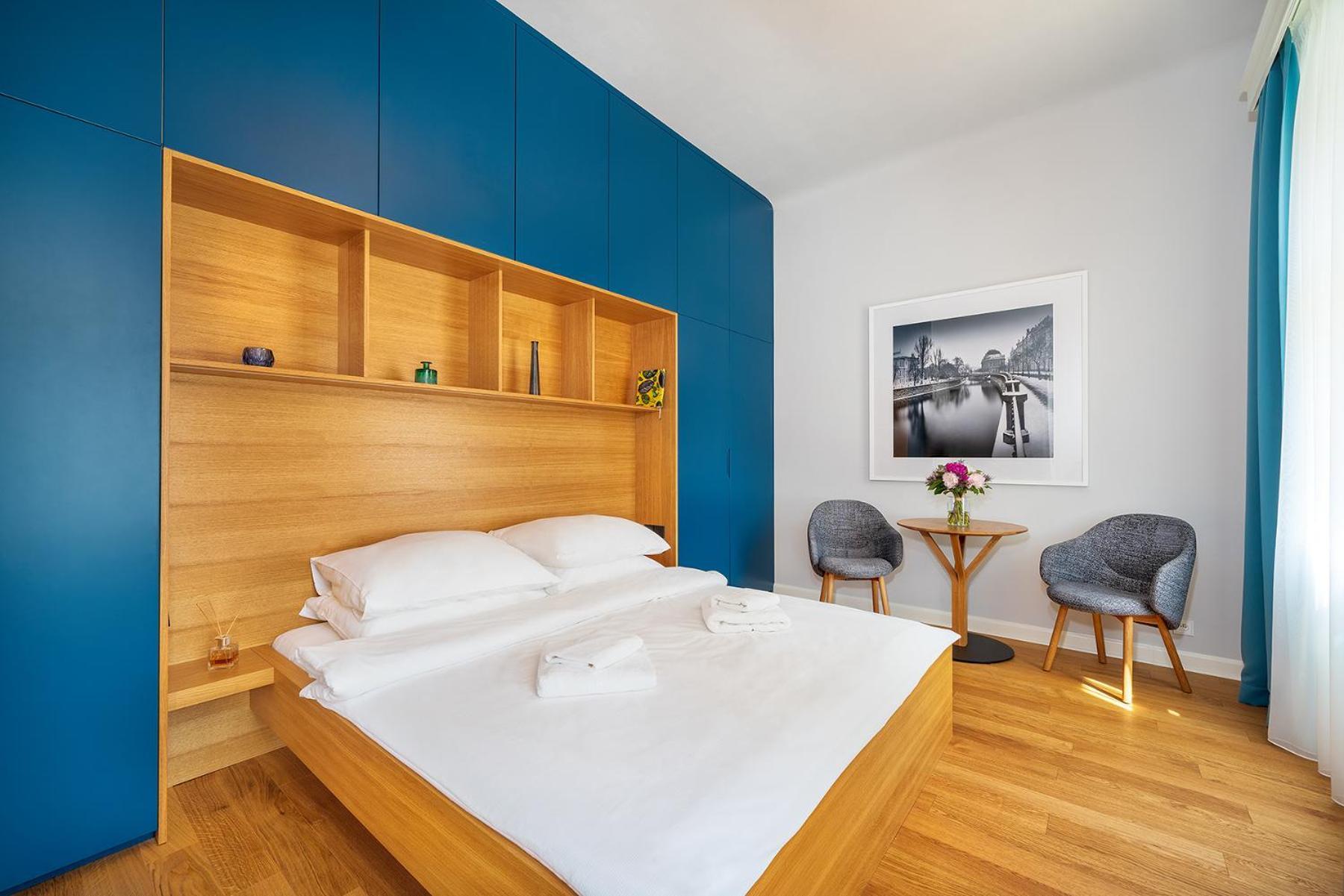 Quiet City Center Apartment In Hip & Foodie Area Praha Bagian luar foto